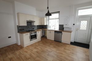 Kitchen/Diner - click for photo gallery